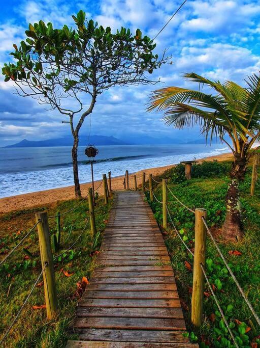 100Mts Da Praia Com Churrasqueira, Piscina E Wi-Fi Карагуататуба Екстер'єр фото