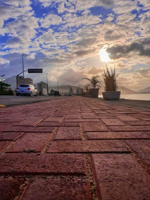 100Mts Da Praia Com Churrasqueira, Piscina E Wi-Fi Карагуататуба Екстер'єр фото